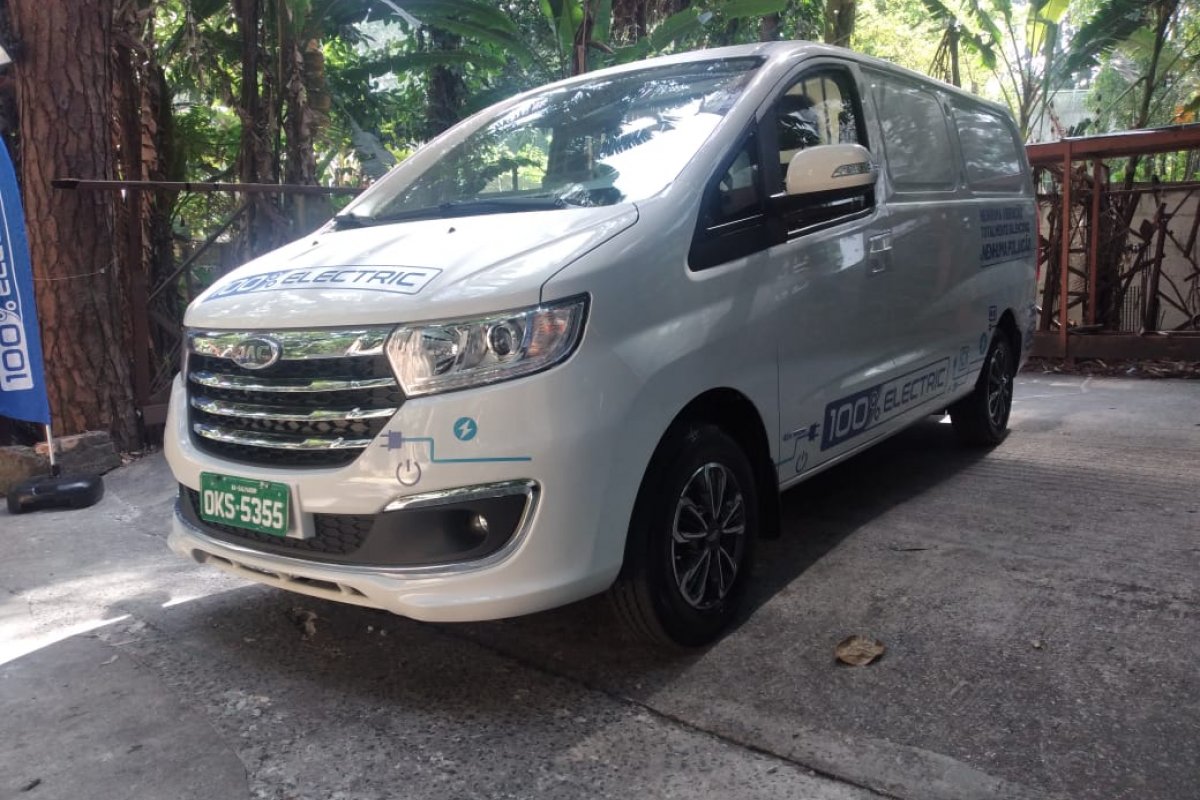 JAC Motors lança van elétrica para concorrer com a BYD