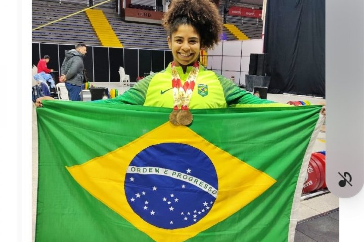 Laura Amaro leva três bronzes e quebra dois recordes brasileiros nos 81kg do Pan-Americano de Levantamento de Pesos!  