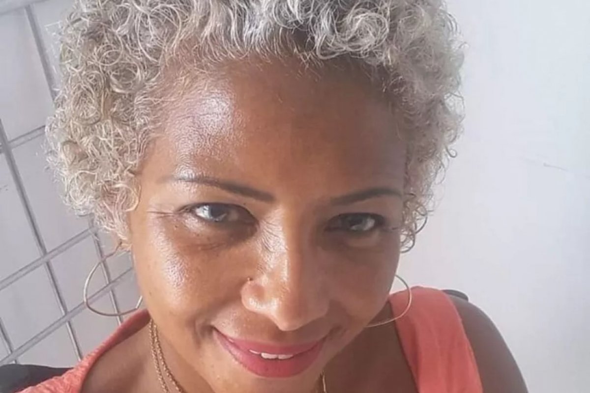 Policial suspeito de matar mulher no Complexo do Alemão é afastado