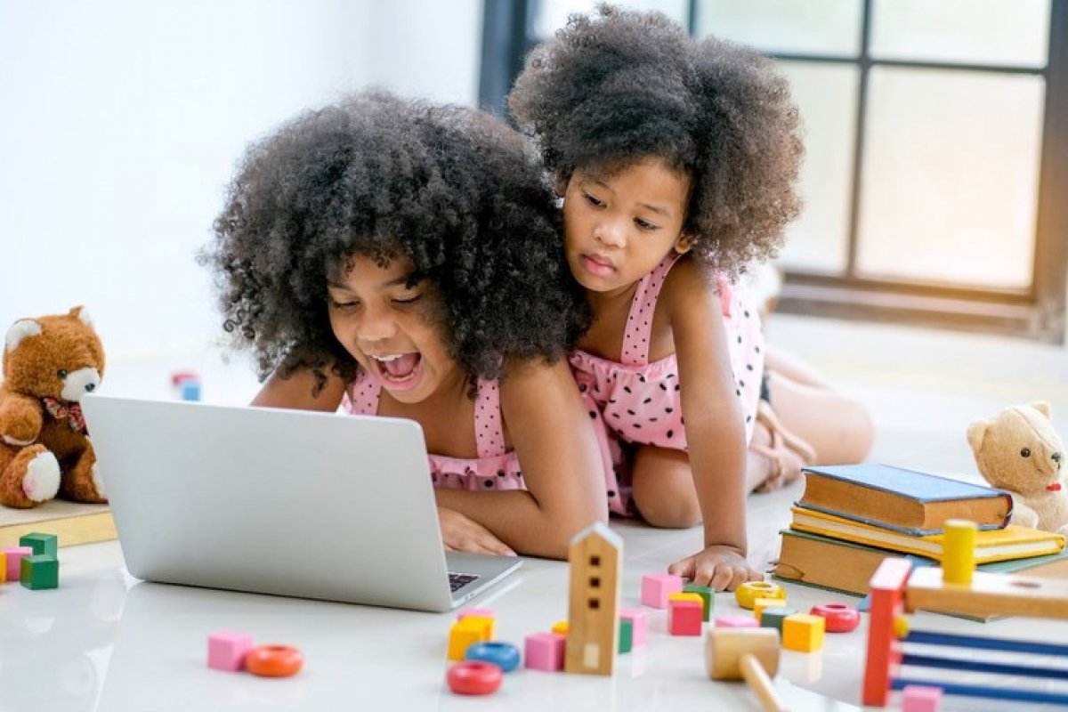 Crianças e adolescentes podem denunciar diferentes tipos de violência em aplicativo