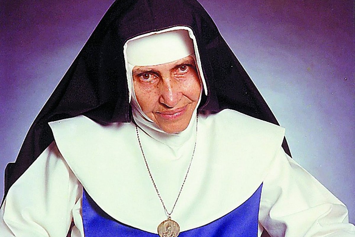 Assembleia Legislativa da Bahia cria a Medalha Irmã Dulce