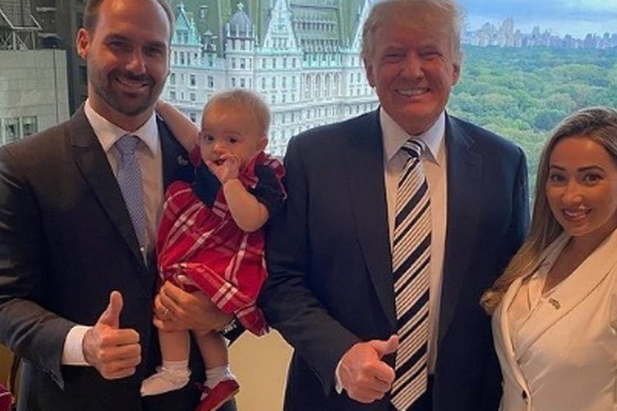 Por influência de Eduardo Bolsonaro, Brasil pode ser investigado por invasão no Capitólio nos EUA