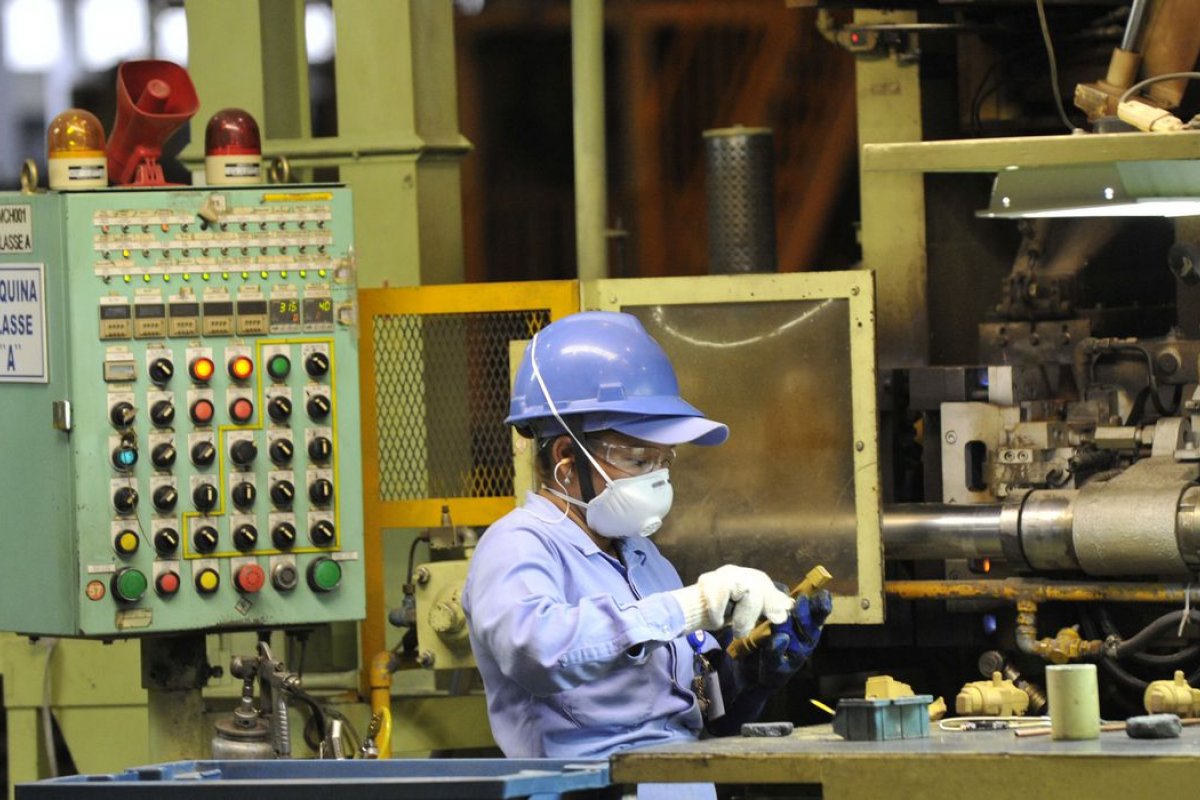 Governo Federal edita decreto sobre corte de imposto sobre produtos industralizados