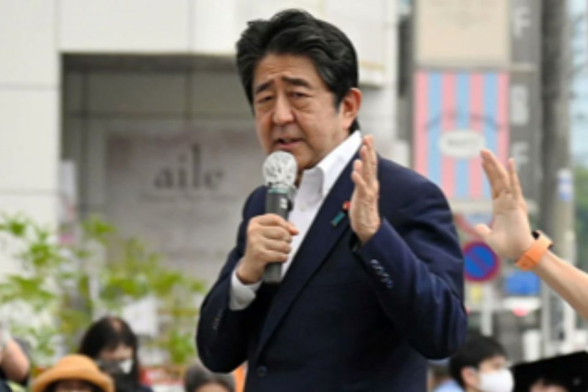 Mais da metade dos japoneses se opõe a funeral para ex-premiê, revela pesquisa