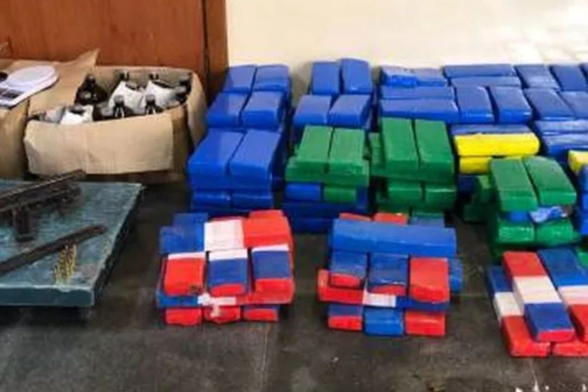 Homem é preso em flagrante com cerca de 240 quilos de maconha em Feira de Santana