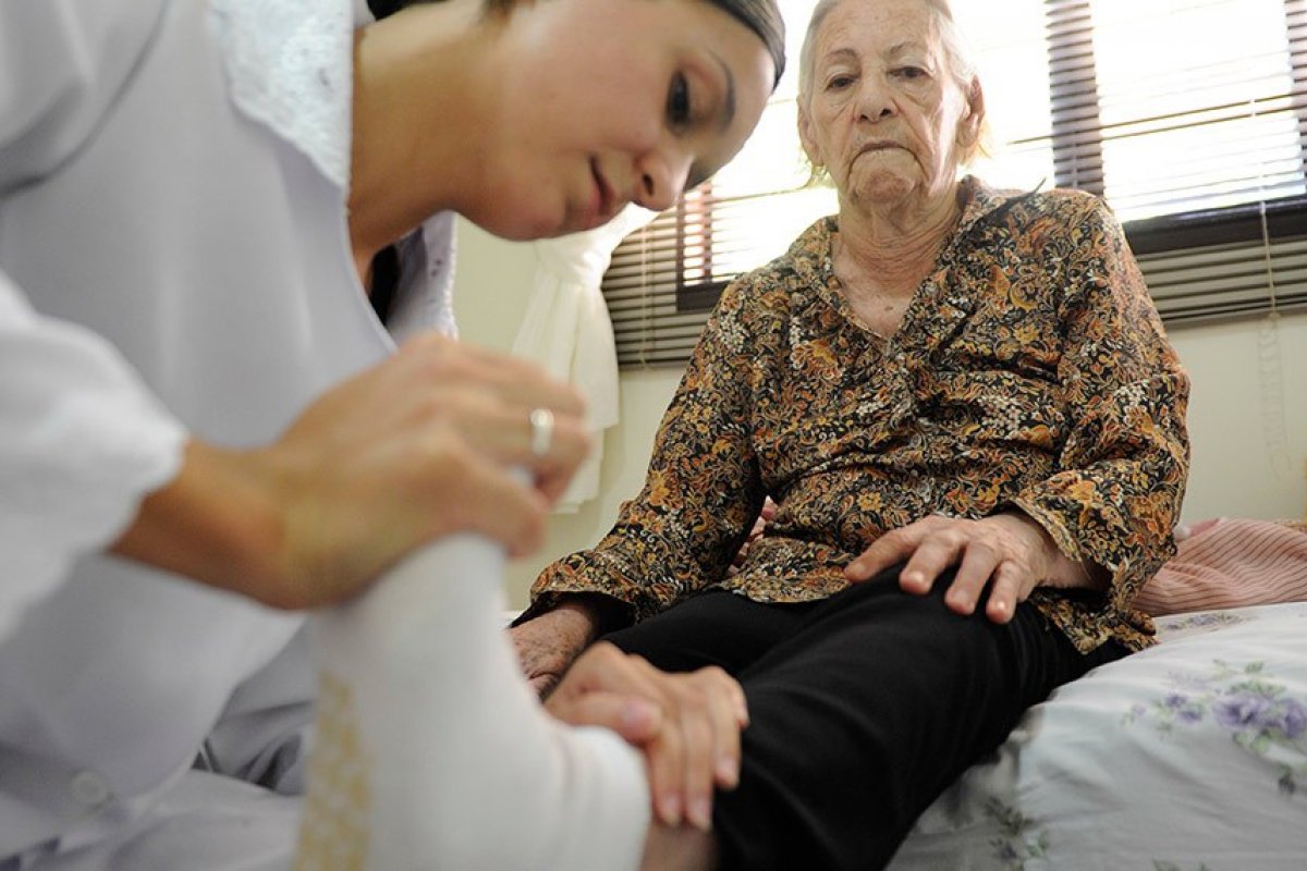 Começa a valer o fim do limite de sessões para psicólogos e mais três categorias