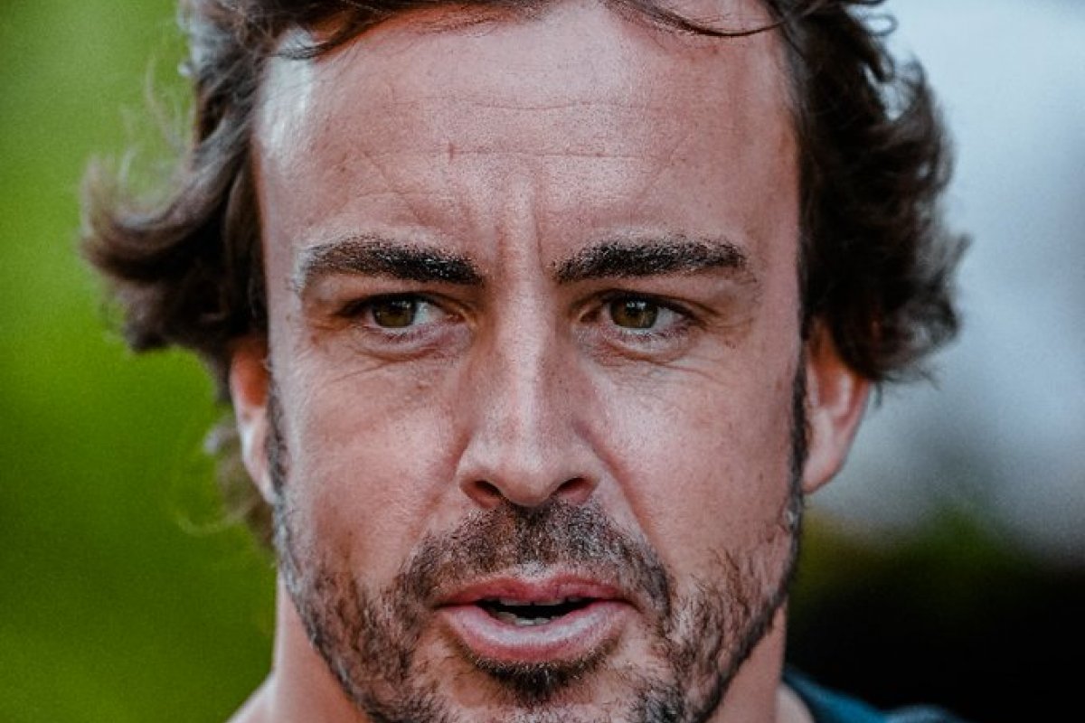 Piloto de F1 Alonso vai substituir Vettel na Aston Marin no próximo ano