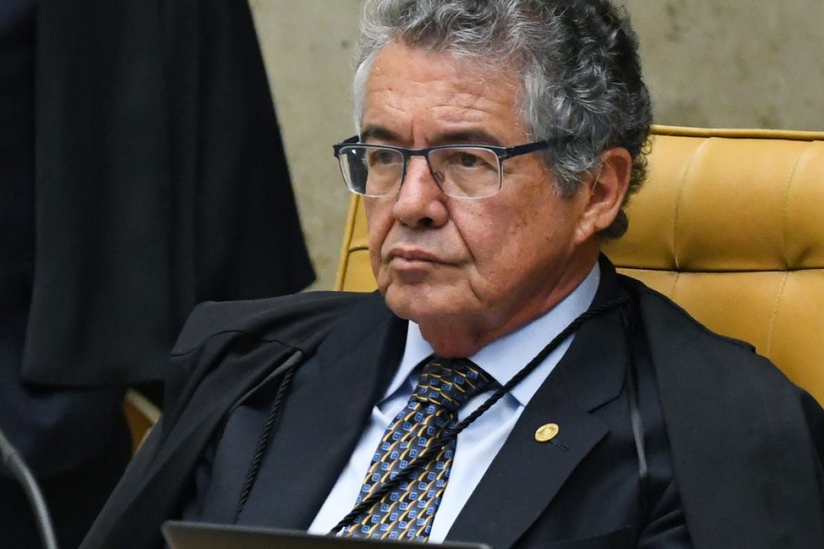 Ex-ministro Marco Aurélio diz que Bolsonaro cometeu “um ato falho” no encontro com embaixadores