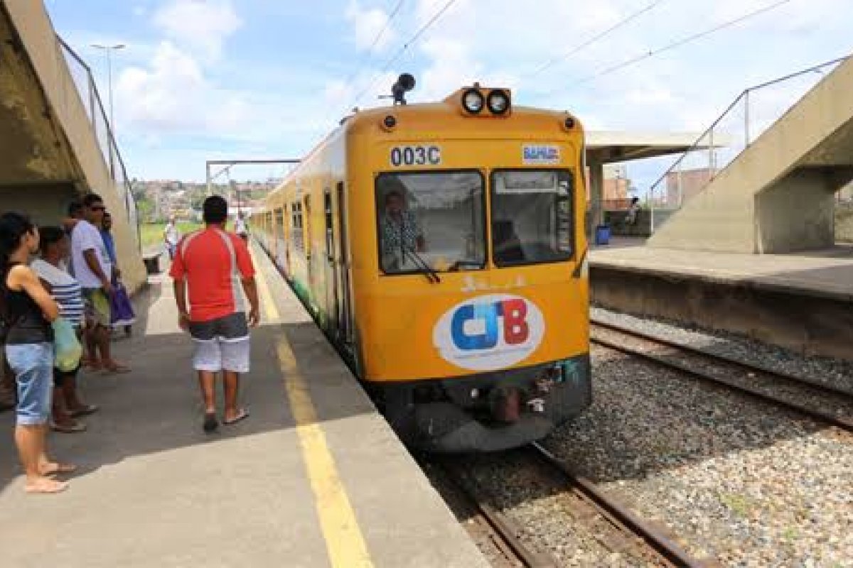 Funcionamento dos trens do Subúrbio está suspenso