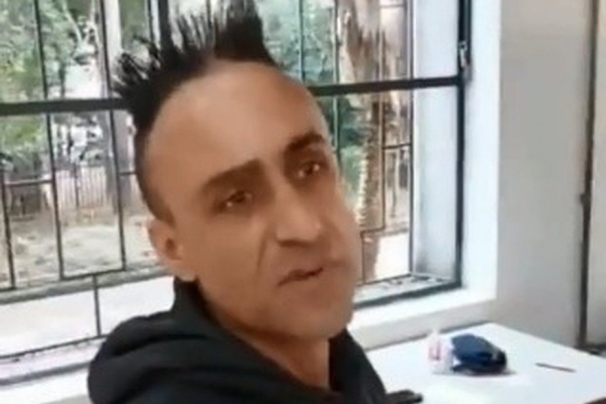 Video: homem faz ofensas racistas e homofóbicas em biblioteca de São Paulo