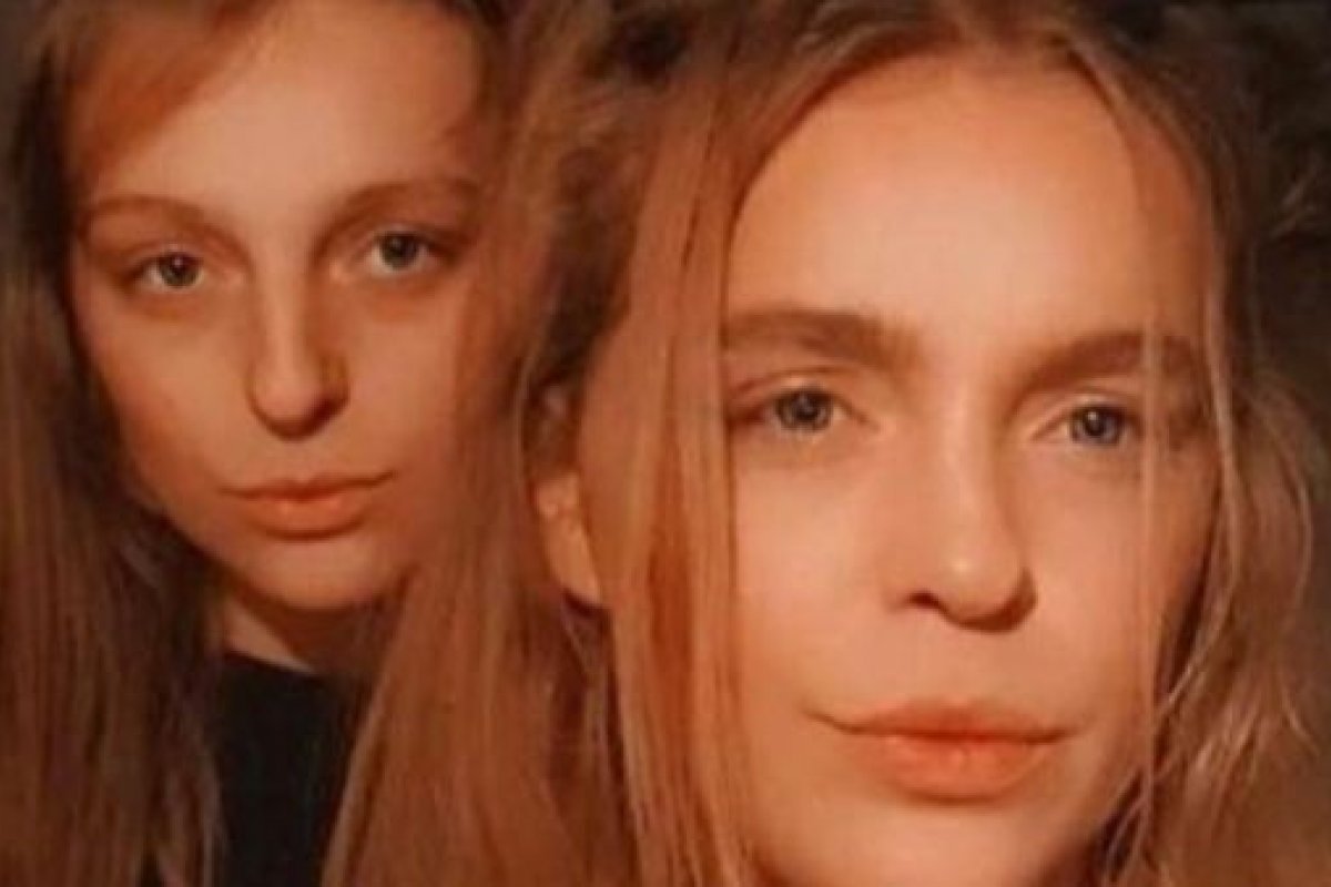 Gêmeas são condenadas a 3 anos de prisão por ameaçarem explodir posto no Reino Unido