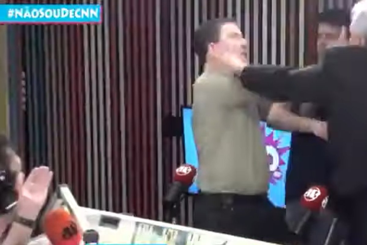 Augusto Nunes agride Glenn Greenwald em programa ao vivo