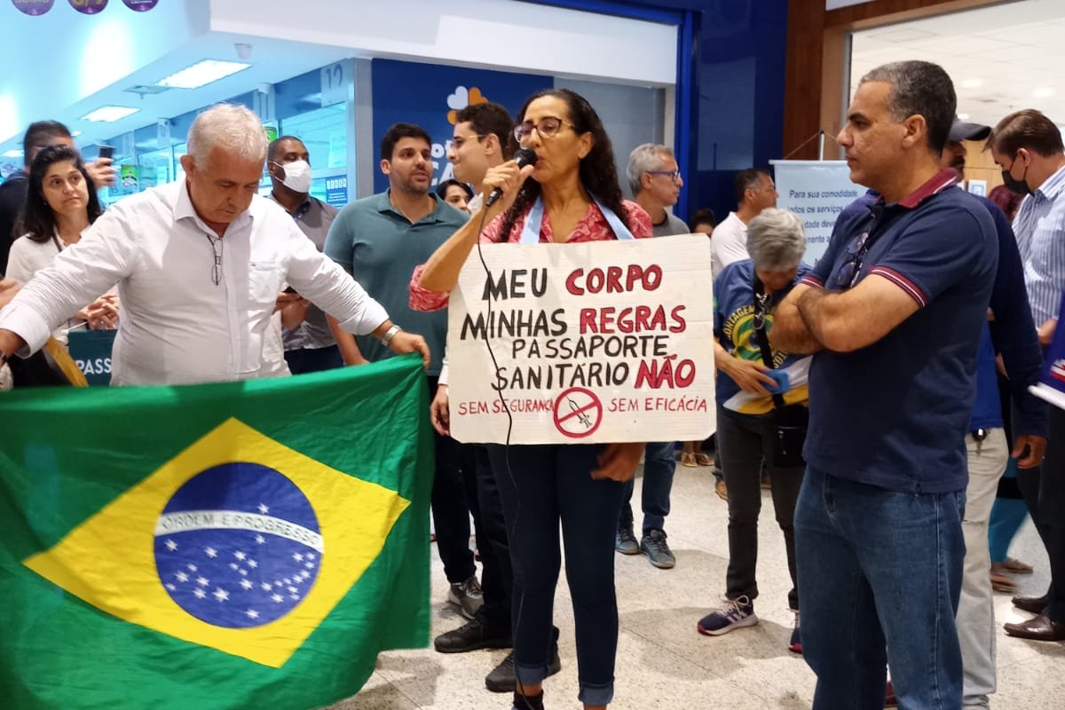 Vídeo: em Salvador, manifestantes exigem fim do passaporte de vacina na Bahia