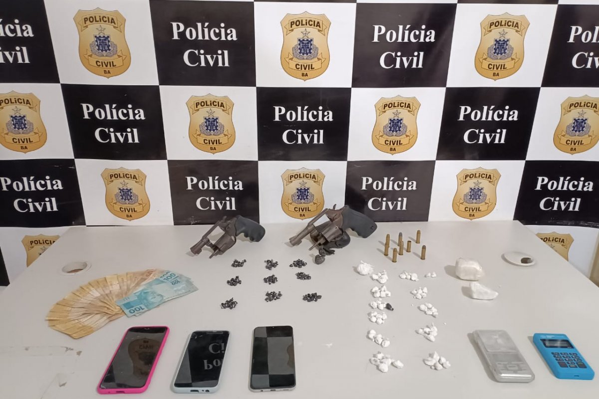 Trio é preso em flagrante por tráfico de drogas em Juazeiro