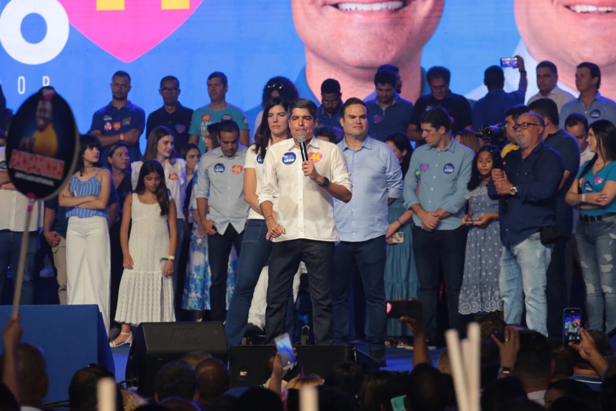 Servidora diz que foi obrigada a comparecer à convenção partidária de ACM Neto