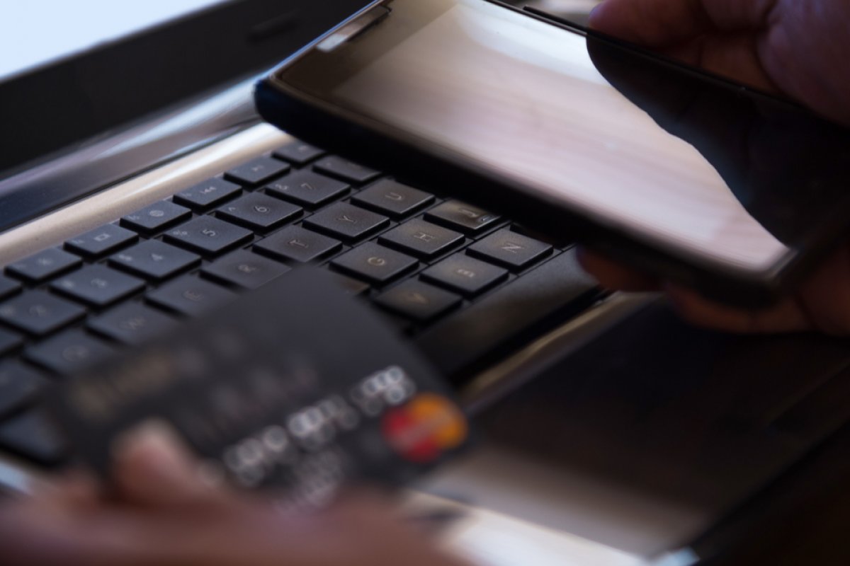 Golpes bancários devem gerar prejuízo de R$ 2,5 bilhões no Brasil em 2022