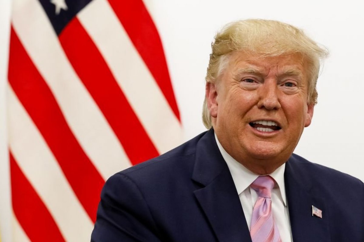 Donald Trump teria jogado documentos oficiais em um vaso sanitário, diz portal