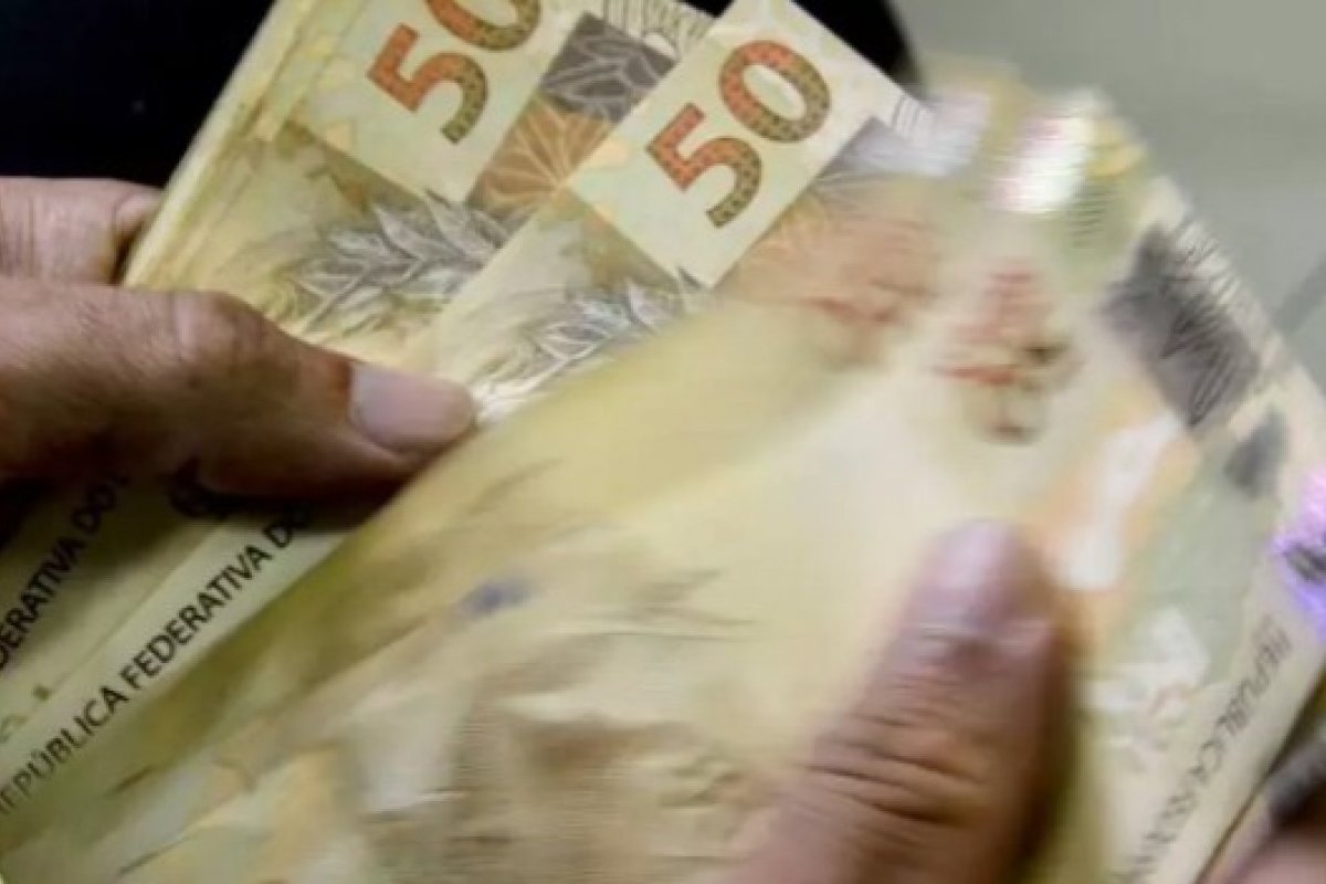 Jovem é preso no sul da Bahia suspeito de comprar dinheiro falso