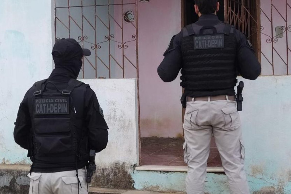 Operação para combater pornografia infantil prende homem em Santa Inês (BA)