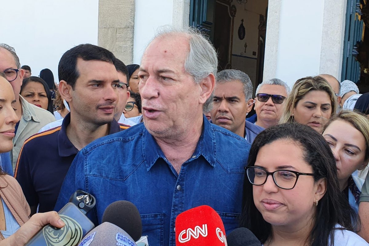 'Modelo de governança política transformou a Presidência em pacto de corrupção', critica Ciro Gomes