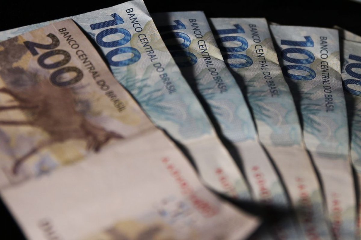 Auxílio Brasil é pago nesta quinta a beneficiários com inscrição social final 3