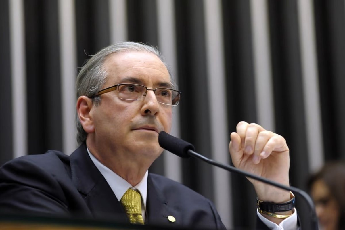 Desembargador rejeita pedido do MPF e mantém Eduardo Cunha elegível