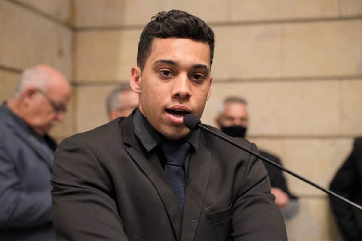 Conselho de Ética aprova relatório de cassação do vereador Gabriel Monteiro