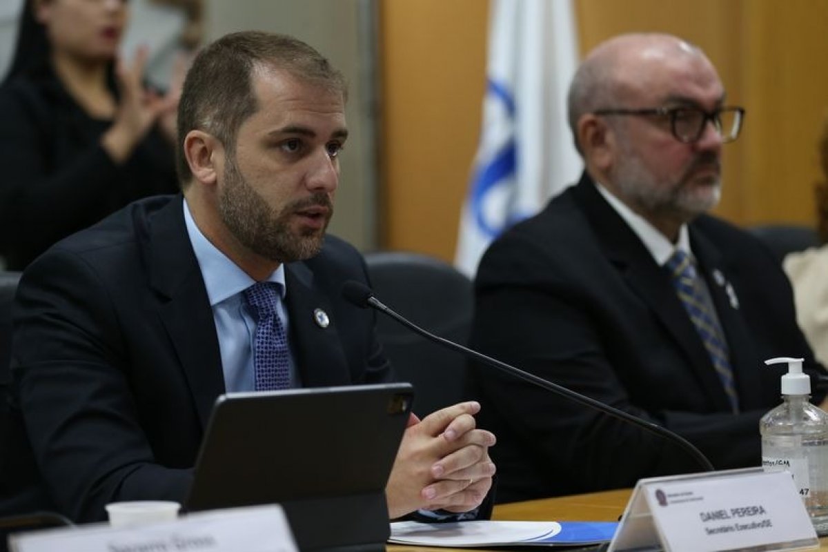 Secretário-executivo do Ministério da Saúde é exonerado do cargo