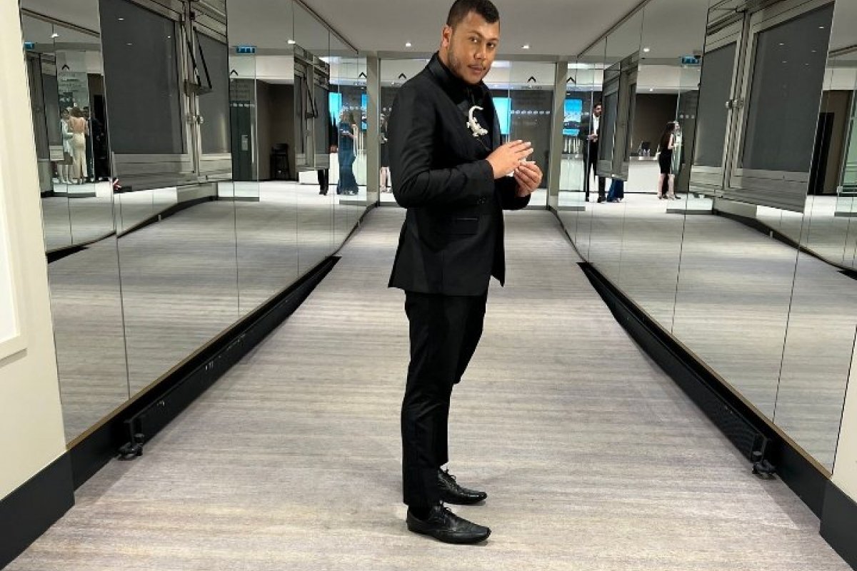 Wil Machado aterrisa em solo francês para premiação do The Winner Paris!