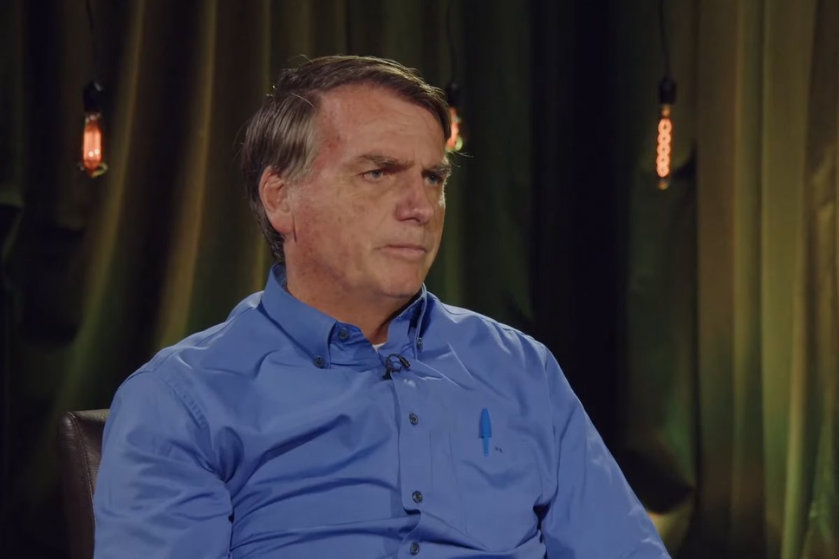 "Conversei com Fux em 2018 e estava tudo certo para o voto ser impresso", afirma Bolsonaro