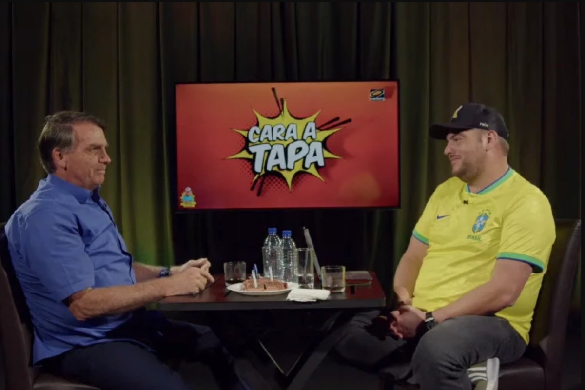 Live com Bolsonaro chega a mais de 450 mil participantes simultâneos