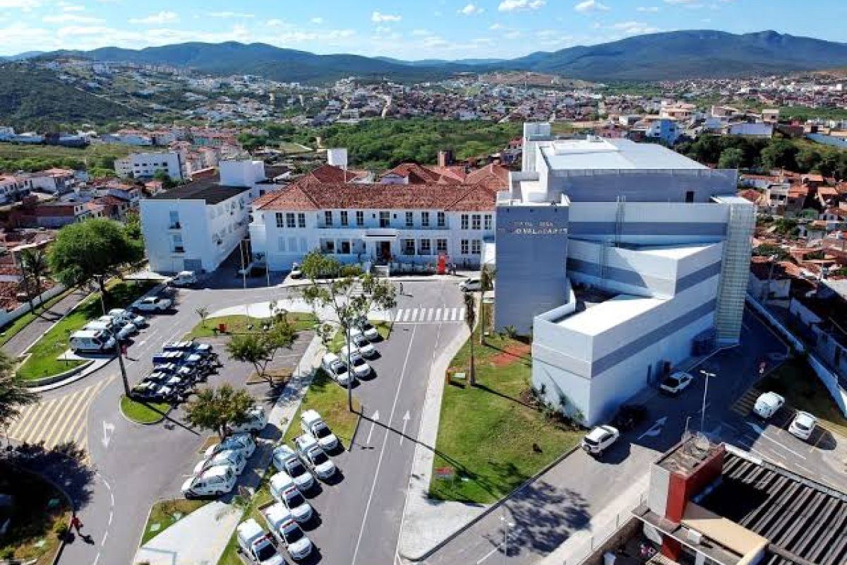 Duas pessoas morrem e 3 ficam feridas em batida entre motos em Ipiaú