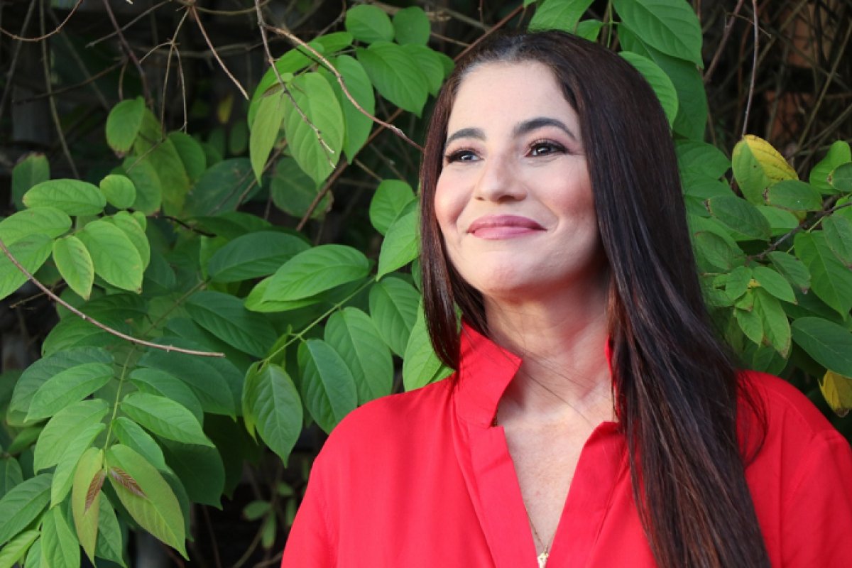 Belô Velloso canta Caetano!