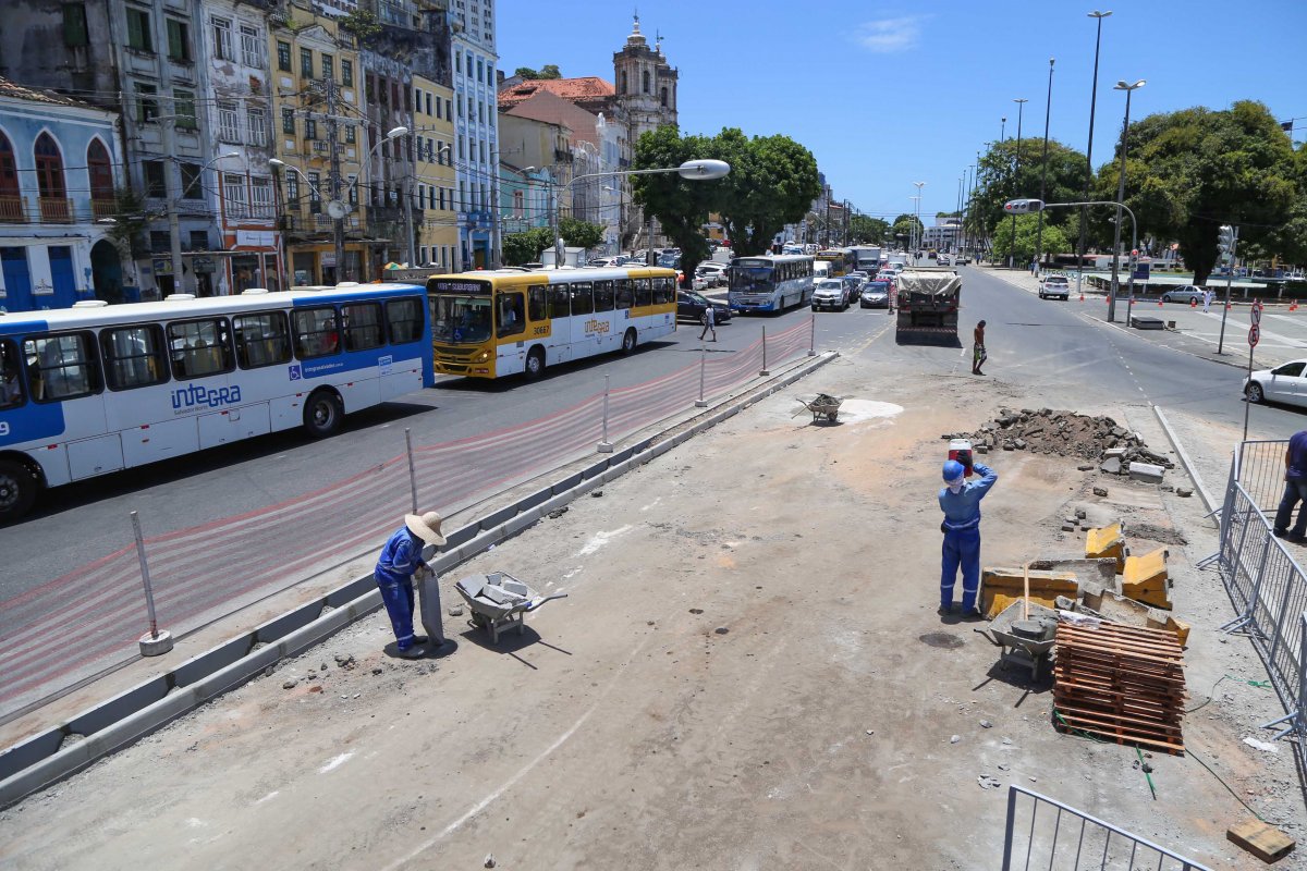 Praça Cairu terá tráfego de veículos alterado a partir deste sábado (9)