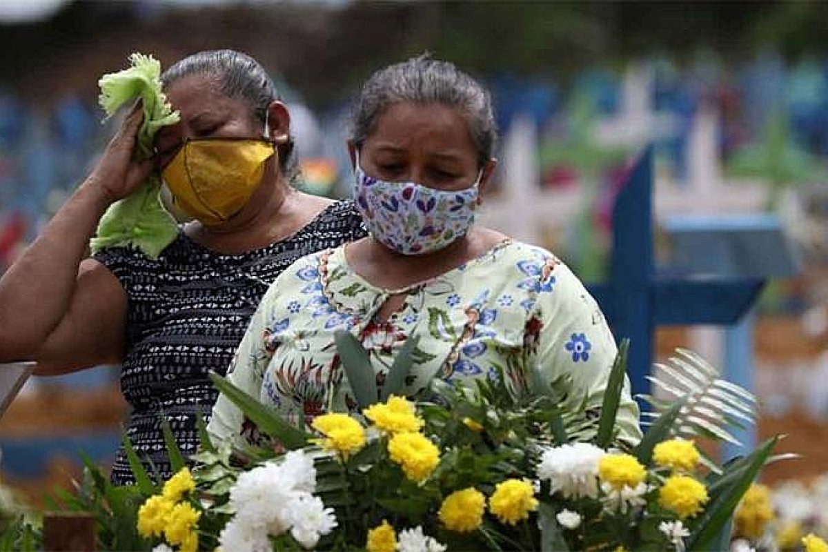 Covid-19: Brasil regista 120 novas mortes causadas pela doença, segundo Ministério
