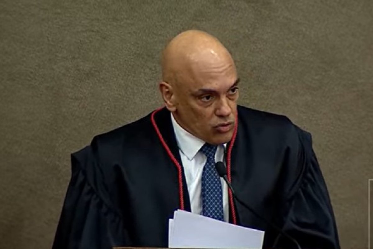 "Liberdade de expressão não é liberdade de agressão", diz Alexandre de Moraes em posse no TSE