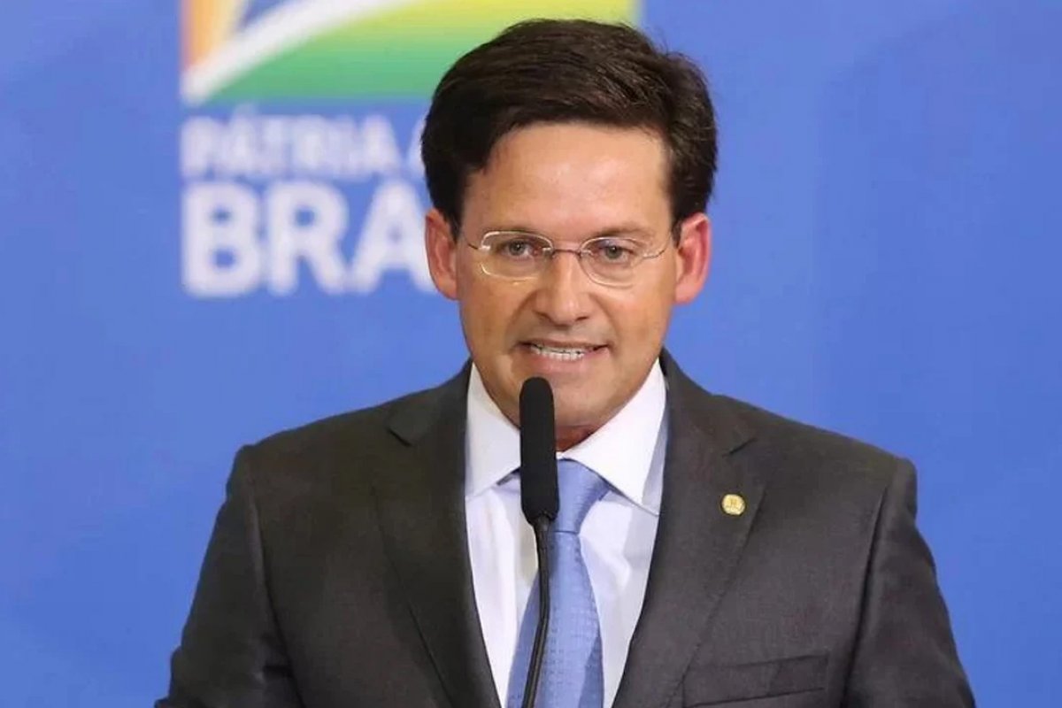 'ACM Neto é covarde com a política e com as pessoas', diz João Roma