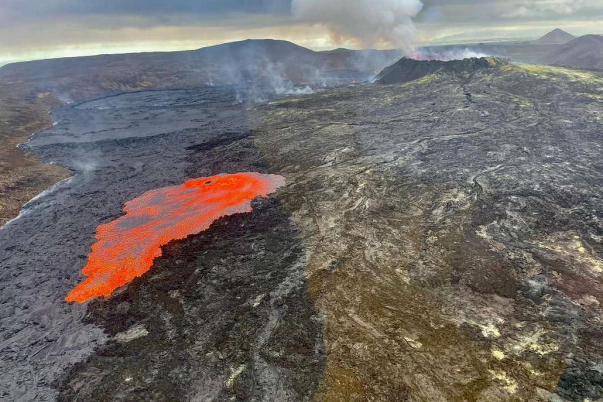Brasileiros se preparam para ver vulcão em erupção na Islândia!