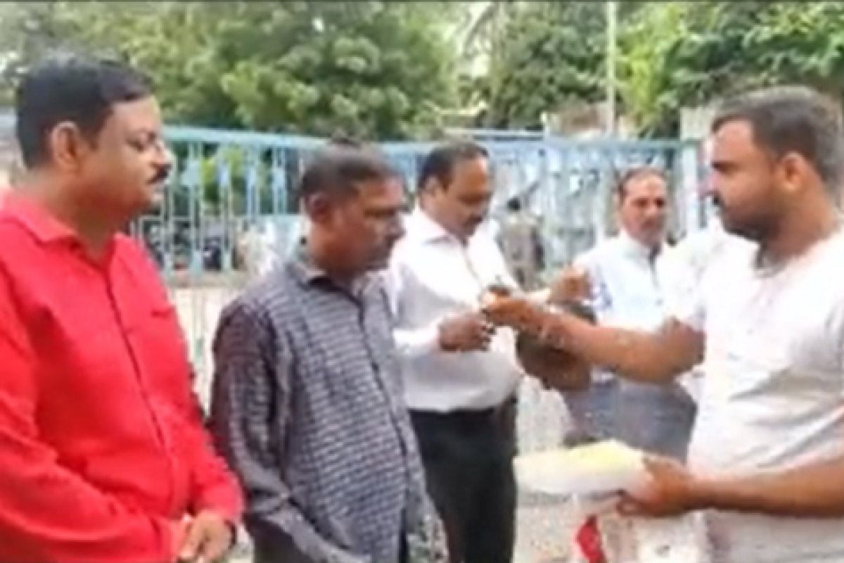 Índia causa revolta ao libertar 11 homens condenados por assassinato e estupro coletivo