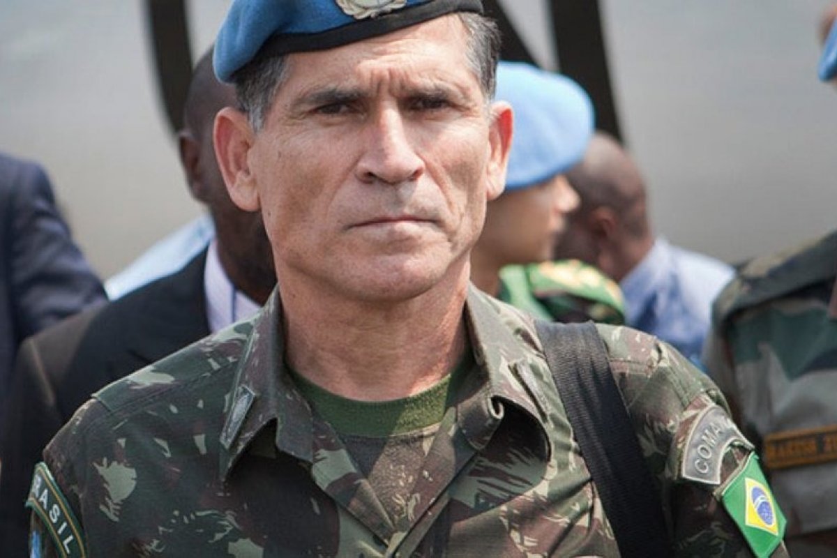 ONU escolhe general brasileiro para investigar crime de guerra na Ucrânia