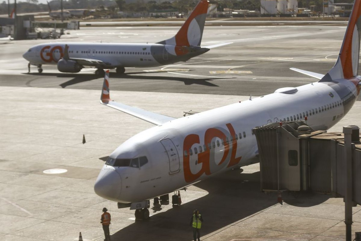 Leilão de aeroportos arrecada R$2,716 bilhões para o governo