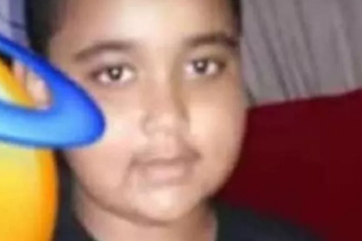 Menino de 10 anos morre após ser atingido por bala perdida enquanto jogava bola em Jauá, RMS