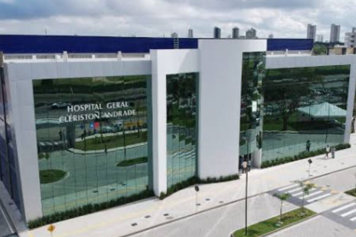 Homem morre após troca de tiros com policiais