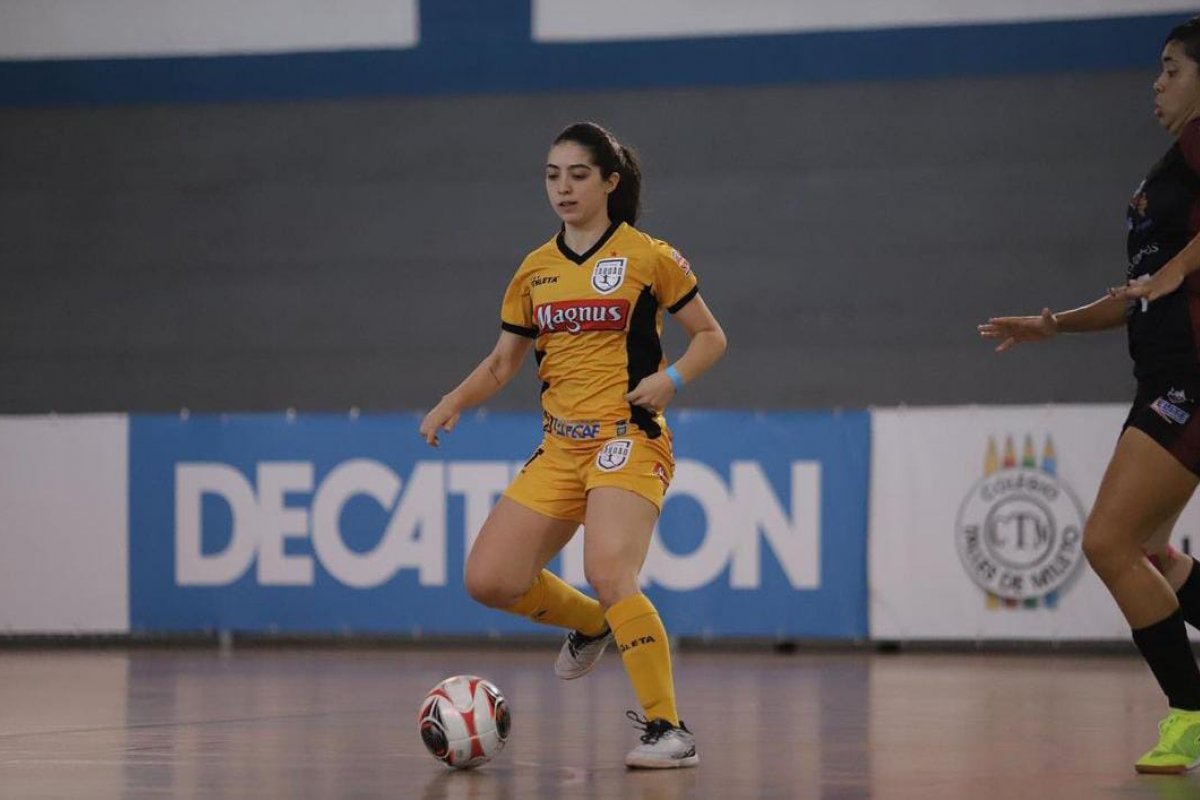 Jogadora de futsal morre por hepatite autoimune aos 20 anos