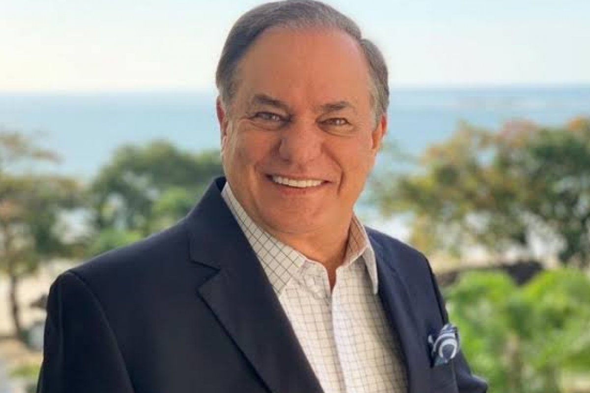 Ronnie Von é contratado pela RedeTV!