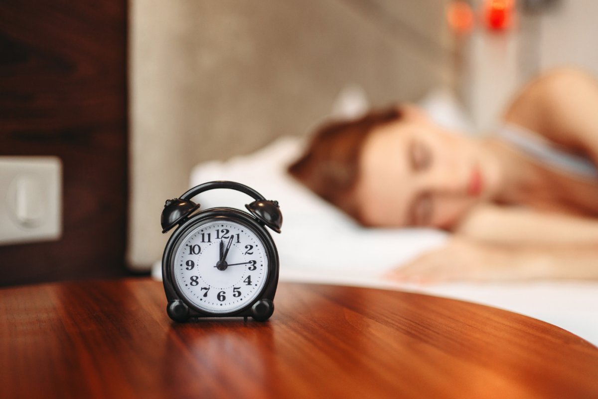 Acordar mais tarde melhora o aprendizado, humor e diminui o risco de depressão!