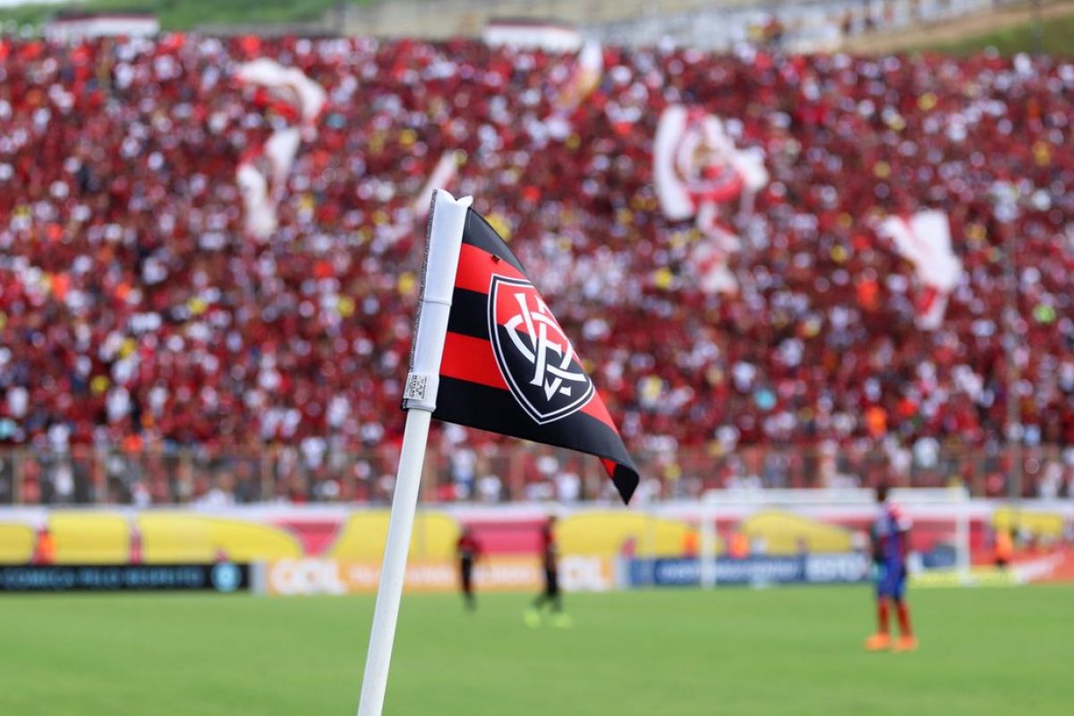 Vitória enfrenta o Paysandu na estreia do quadrangular da Série C