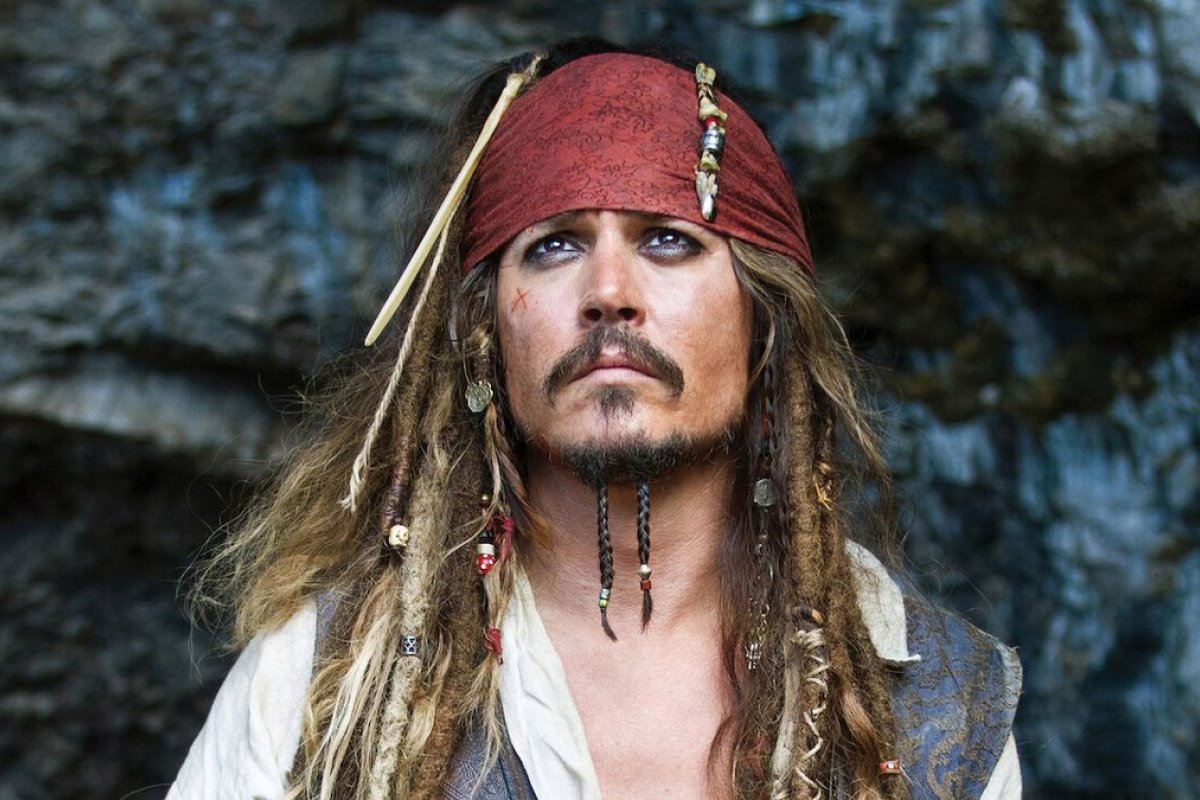 Piratas do Caribe: roteirista diz que escreveu filme para outro ator como Jack Sparrow