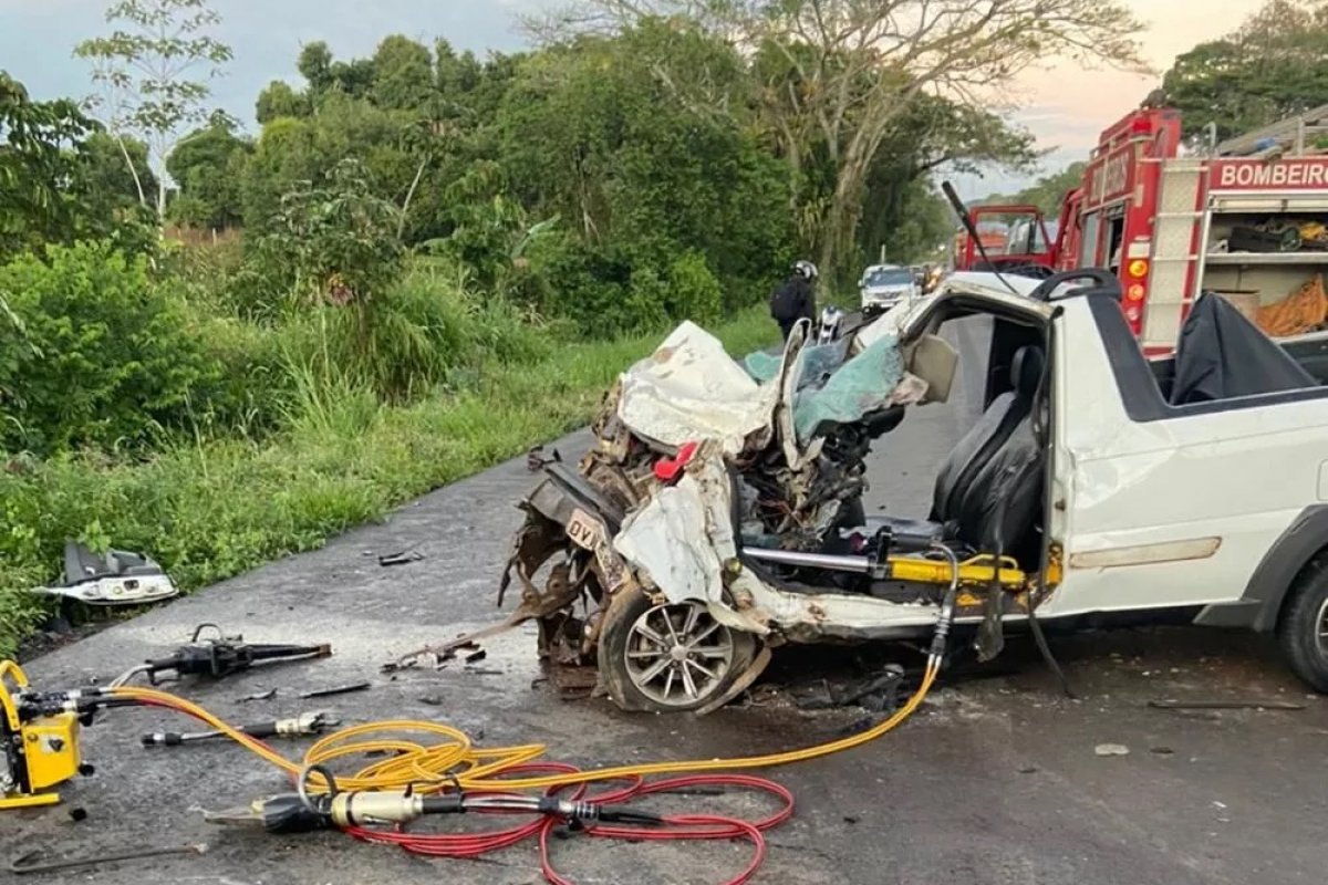 Acidente na BR- 415 deixa um morto e dois feridos