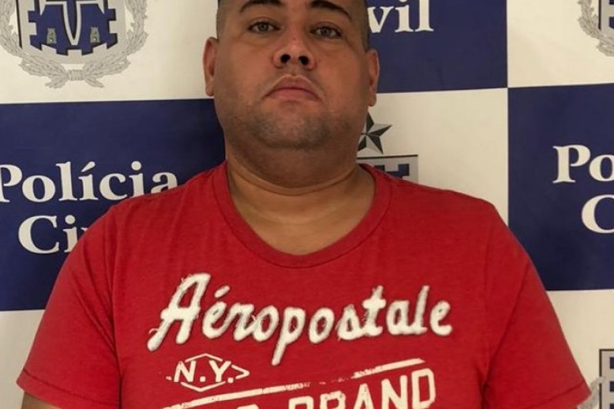 Terapeuta é preso acusado de abusar sexualmente de três pessoas